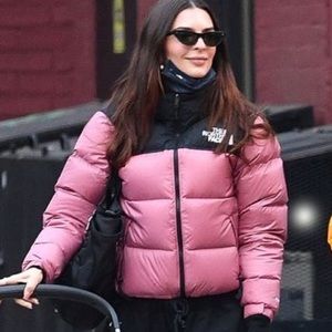 Rose Pink and Black cropped Vintage Nuptse Puffer Jacket The NorthFace Sold Out